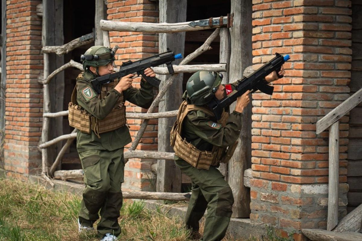 Окуповану «Червону гвоздику» росіяни перетворюють на міні-табір для військових навчань