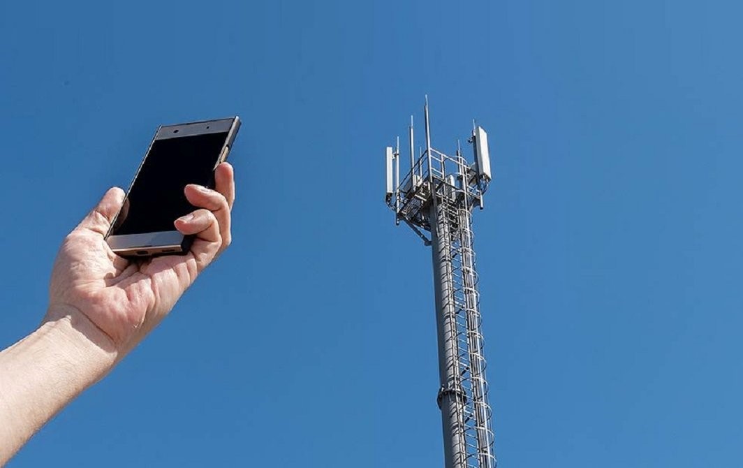 Нова обіцянка окупантів: до вересня змонтувати 500 станцій мобільного зв’язку