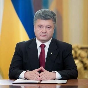 Порошенко хочет сделать День защитника Украины 14 октября выходным