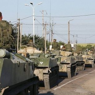 Чергова колона російської військової техніки «заблукала» на Луганщині
