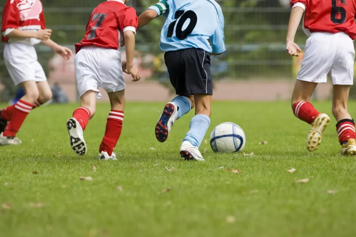 Детские бутсы для футбола: как правильно подобрать